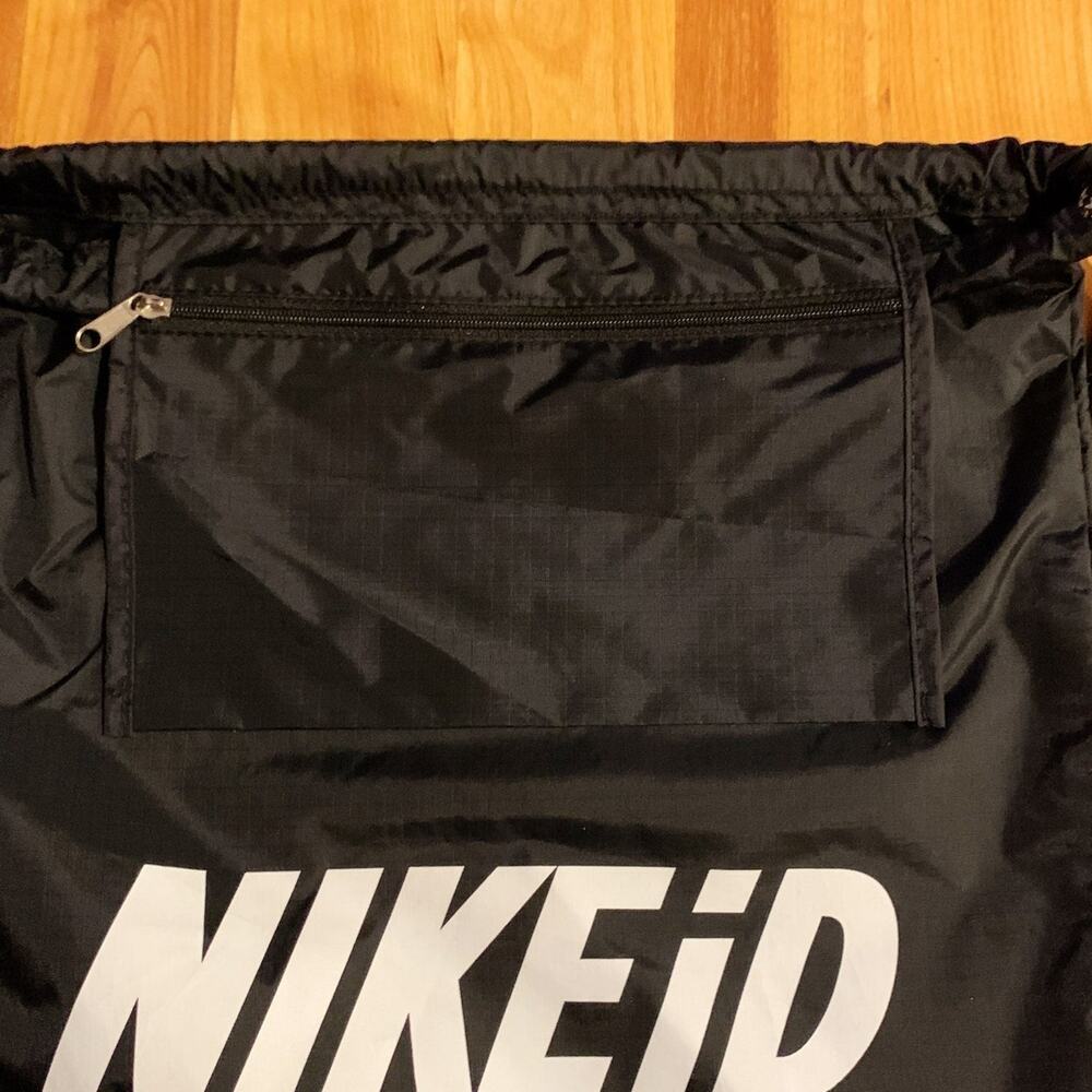 Nike Drawstring Bag - Picture 2 of 2